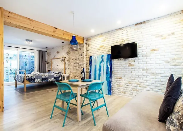 Chic Y Renovado Loft En La Playa